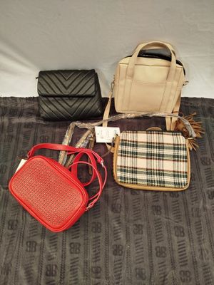 Lot de 30 sacs de marque - différents modèles