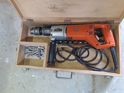 Perceuse FEIN DSCE 648 et ses forêts dans son coffret bois s…