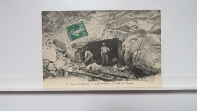 Soumans : Montebras. Galerie des Roches. Carte rare. TBE !!!