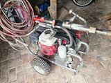 an image of a machine that is sitting on the ground