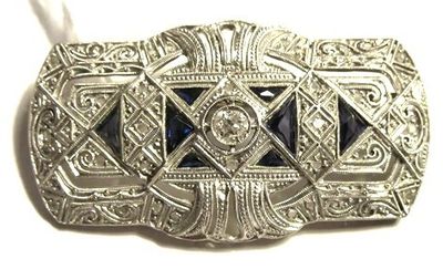 Belle broche Art Déco, vers 1925.