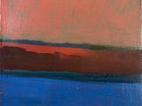 une peinture abstraite représentant un paysage aux couleurs rouge, verte, bleue et orange
