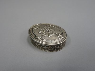 Boîte à pilules en argent 800/1000, poinçon Minerve 2ème titre. Dimens - Photo 1