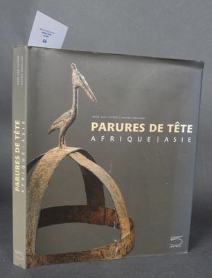 la couverture d'un livre sur laquelle figure l'image d'un pélican