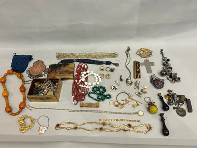 many different types of jewelry on the table
