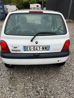LMB: VP RENAULT TWINGO du 21/01/2004 - 04cv EG -… (photo 4)