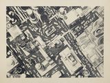 une photo en noir et blanc d'une ville avec de nombreux immeubles