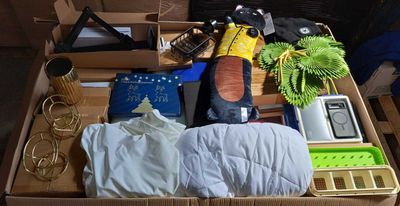 250 / 1 palette de 90 kg de mix (alèses, portes-savons…