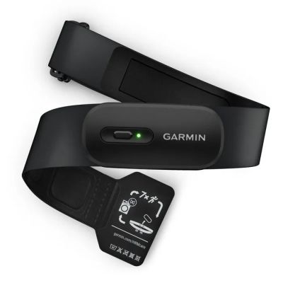 un gros plan d'un appareil Garmin sur lequel est fixée une carte