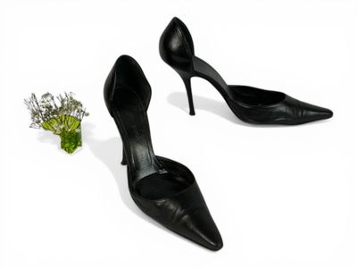 BALENCIAGA. Paire de chaussures en cuir noir bleuté, talons …