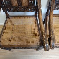 Paire de fauteuils à haut dossier en bois naturel. (photo 4)