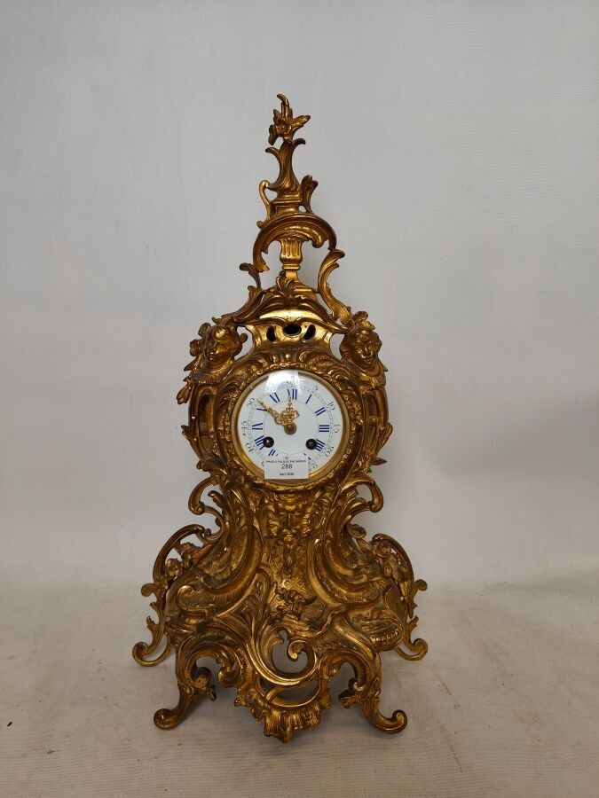 Objets d'art & Curiosités