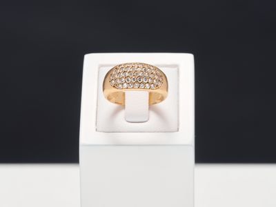 Bague jonc bombé en or jaune 18k 750 millièmes à demi-pavé d…