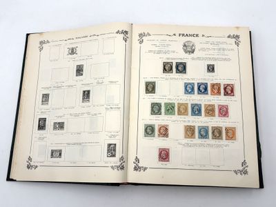 MONDE album de timbres neufs et oblitérés.