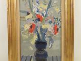 une peinture de fleurs dans un vase bleu sur une table