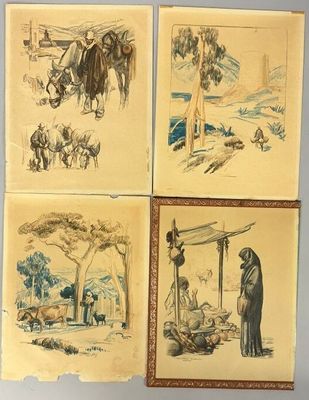quatre dessins représentant des personnes et des animaux sont posés sur une table