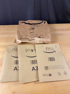 Lot de 4 colis Mystère (Retour Amazon,NPAI ,Adresse incomplè…