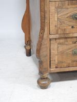 Commode de type Mazarine en bois naturel et de placage ouvra… (photo 3)