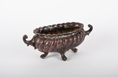 Coupe à décor de godrons, en régule peint façon faux marbre - Photo 1