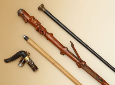 Réunion de 4 ELEMENTS de cannes à système - Photo 1