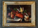 une photo d'un tableau représentant des oiseaux et des fruits posés sur une table