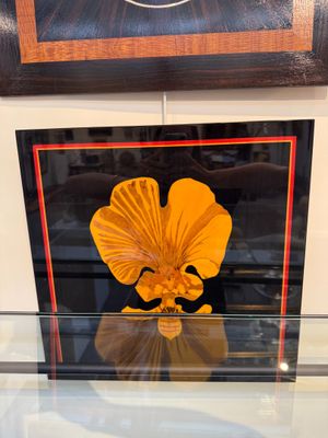 Tableau en bois marqueté représentant une orchidée sur fond …