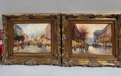 deux tableaux représentant une rue de la ville avec des passants qui s'y promènent