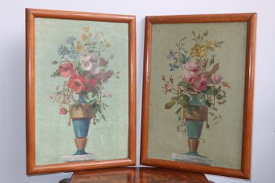 tableau représentant un vase de fleurs posé sur une table, à côté d'un autre tableau représentant un vase de fleurs posé sur une table