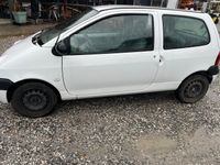 LMB: VP RENAULT TWINGO du 21/01/2004 - 04cv EG -… (photo 3)