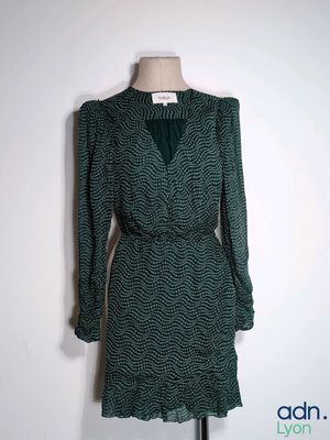a close up of a dress on a mannequin mannequin mannequin mannequin mannequin mannequin mannequin mannequin