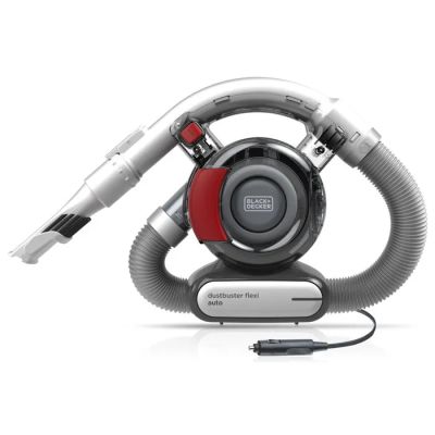Aspirateur Black & Decker avec tuyau, sur fond blanc
