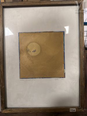 une image d'un tableau dans un cadre doré