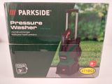 emballage d'un nettoyeur haute pression « Green Park Side » posé sur une surface blanche