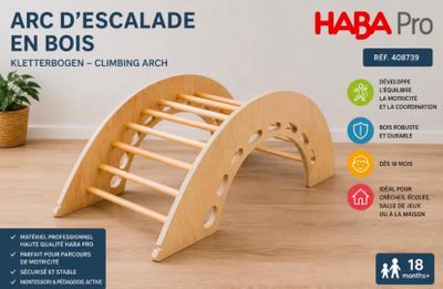 une image représentant une photo d'une étagère en bois sur laquelle est accrochée une pancarte