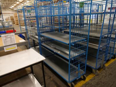 UN Ensemble DE 6 Chariots Metal Bleu 4 Niveaux 130 X 54 X 2O…
