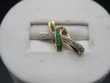 an image of a couple of rings sitting on top of a white box
