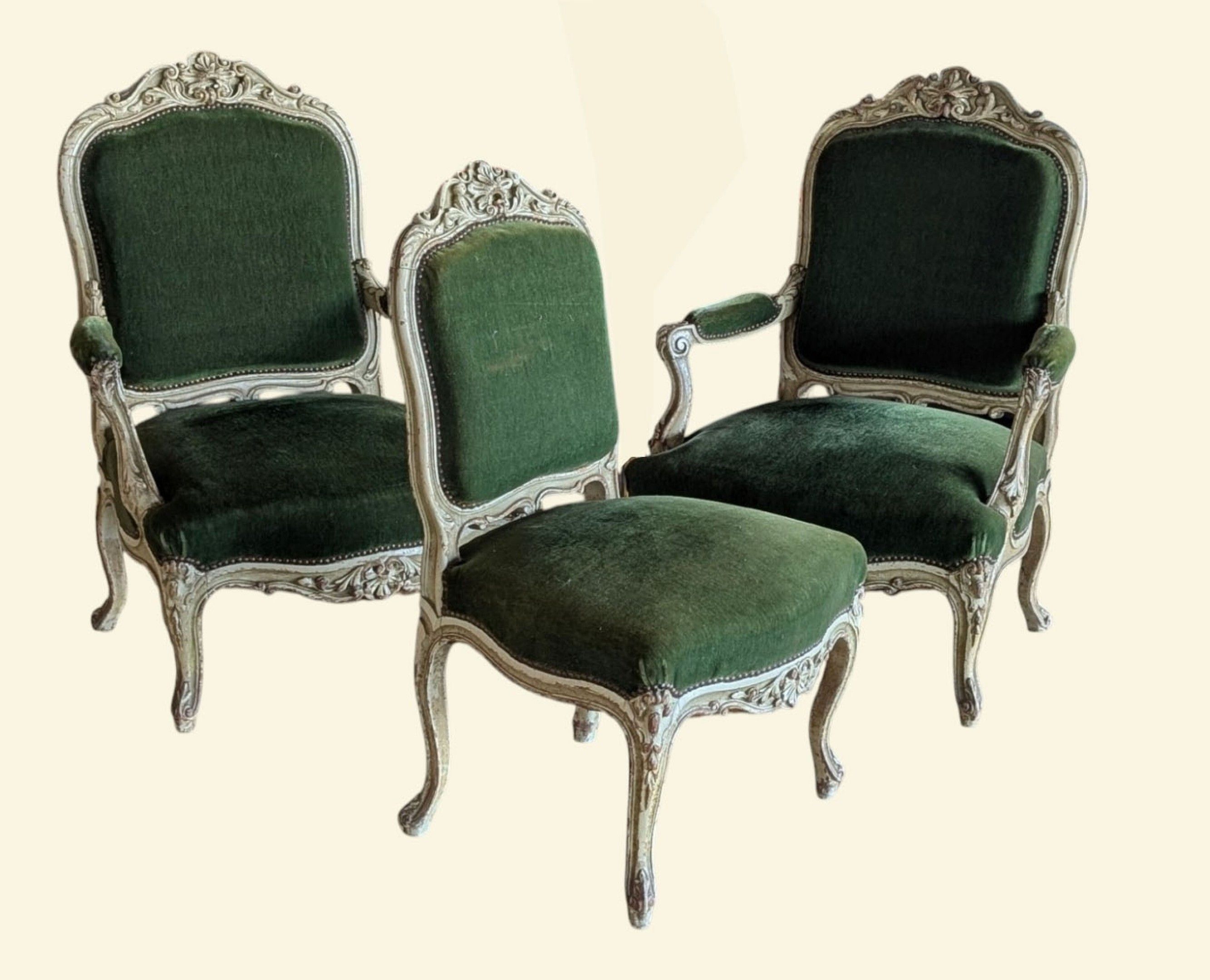 Paire de fauteuils à dossier à la Reine en bois laqué blanch…