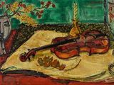 un tableau représentant un violon posé sur une table, à côté d'un vase de fleurs