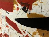 une photo d'une œuvre d'art accrochée au mur