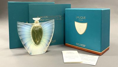 LALIQUE FRANCE. Flacon de parfum collection. Modèle Sylphide…