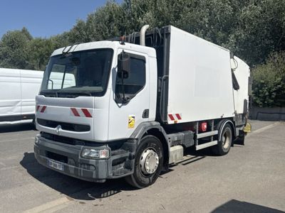 RENAULT PREMIUM 270 BOM - Genre : VASP - Carrosserie : BOM -…