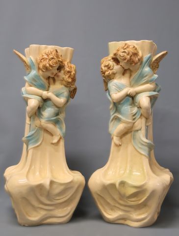 CERAMIQUE CHARENTON. Paire de vases en céramique à décor d’angelo...