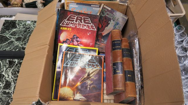 Lot de livres la science et la vie, air comprimée, et divers