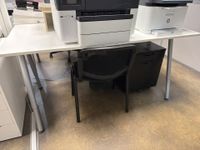Ensemble de mobilier de bureau comprenant (photo 5)