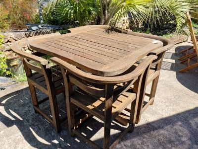 Table a diner avec 4 chaises 956 95 80