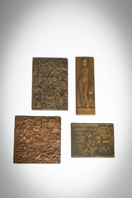 QUATRE PLAQUES En bronze et cuivre - Photo 1