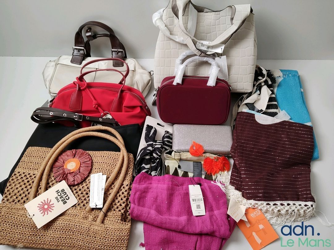 Objets d'art & Curiosités