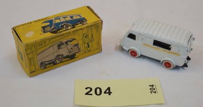 C.I.J – France – d'époque – Renault 1000 kgs Ambulance Munic…