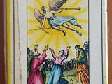 une image représentant un coffret de tarot égyptien surmonté d'un ange en plein vol