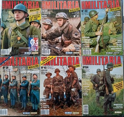lot de 9 magazines « Militaria ».